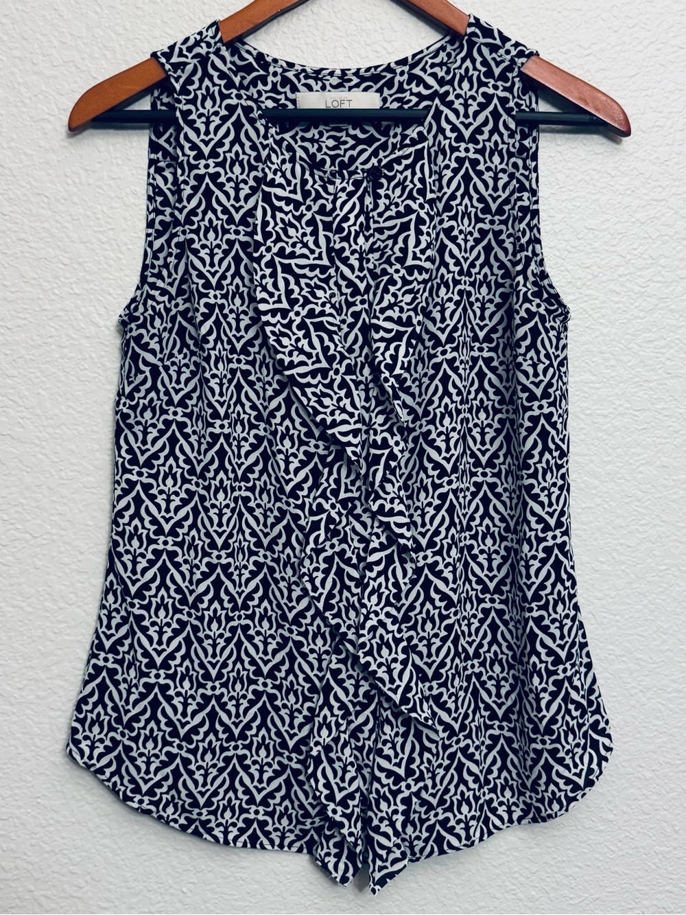 LOFT Ann Taylor Black White Sleeveless Blouse Top XS